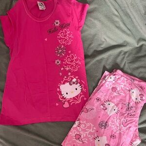 Selling because never worn. Great quality. Size Medium